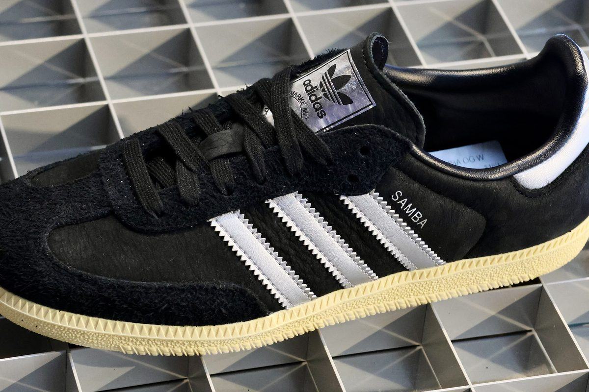 Three stripes on a stadium track